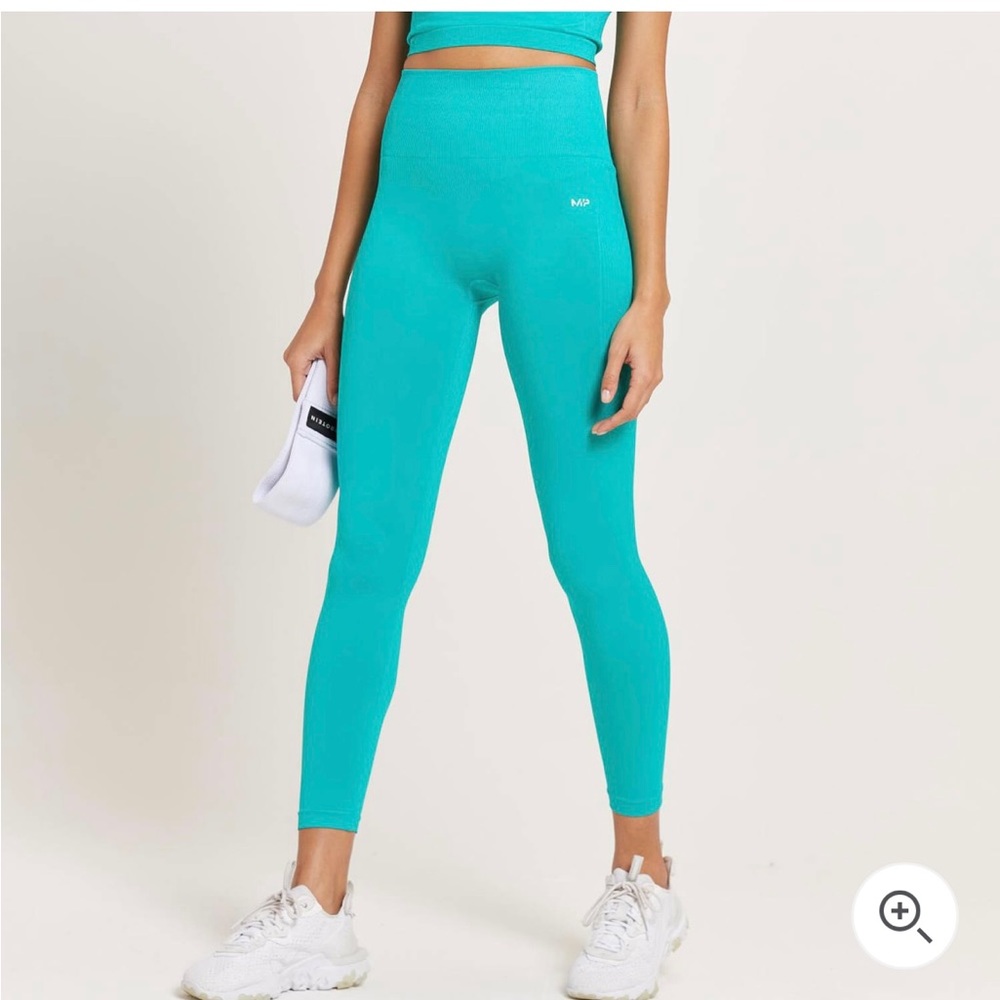 My protein set. Super cute! Never worn! New with tags!